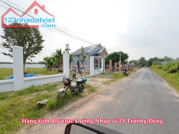 Ngộp đậm sâu đất thị xã Hòa Thành hơn 160m2 full thổ cư sổ đường 10m chỉ 4xxtr - 1