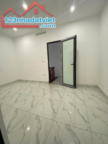 Bán nhà 26m², 3 tầng, 2 phòng ngủ, Vĩnh Hưngi, 2.54 tỷ - 3