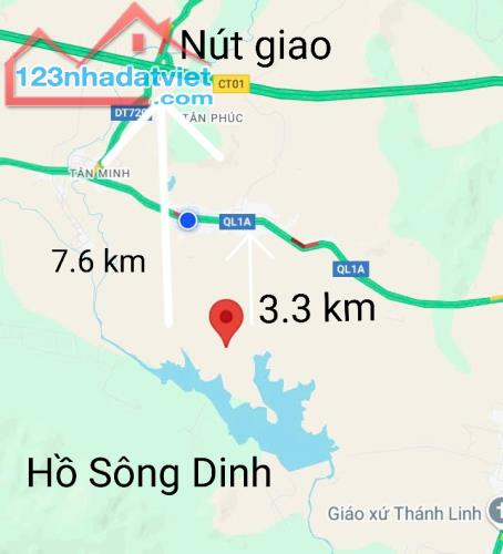 8,52 hecta đường bê tông 6m, 2 mặt tiền dài hơn 400m, gần hồ sông Dinh , đường 2 ô tô