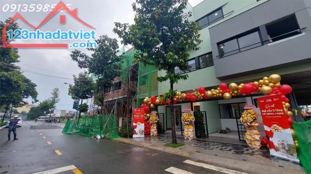 Bán Nhà cách KĐT Vạn Phúc City 15 phút giá chỉ 3.3 tỷ/ căn, hoàn thiện - 1