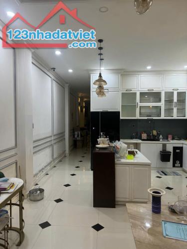 Cho thuê nhà  đường A2 Văn Tiến Dũng, VCN Phước Hải, 120 m2 * 3 tầng, 4 PN 4 WC, giá 30 tr - 2