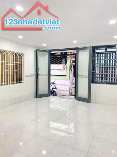 BÁN NHÀ 2 TẦNG, TÂN PHÚ, QUẬN 7. DTSD 70M2 - DÒNG TIỀN ỔN ĐỊNH - CHỈ 3.2 TỶ