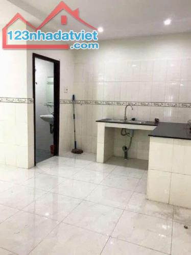 BÁN NHÀ 2 TẦNG, TÂN PHÚ, QUẬN 7. DTSD 70M2 - DÒNG TIỀN ỔN ĐỊNH - CHỈ 3.2 TỶ - 2