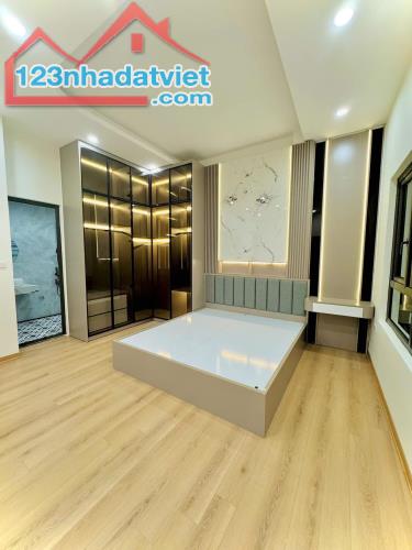 Bán Gấp Nhà 36m2 Phố Minh Khai, Ngõ Thông, Lô Góc 5 Tầng, Kinh Doanh, Ô Tô Gần Nhà 7.86 Tỷ - 2