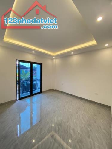 Bán nhà Hà Đông, 38m2 ô tô vào nhà, trường chuyên Nguyễn Huệ, giá chỉ 5,8 tỷ - 3