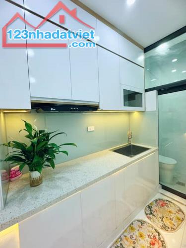 L3MPA3 🏠 Nhà 4 Tầng Mới Kính Coong, Nội Thất Hiện Đại, Gần Phố Lò Đúc, Giá 5.9 Tỷ - 2