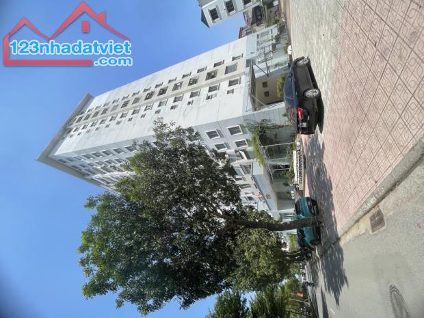 CHUNG CƯ 3 NGỦ - VỊ TRÍ ĐẸP. PHỐ NGUYỄN CAO LUYỆN - LONG BIÊN. DT: 97m², Giá: 3,88tỷ