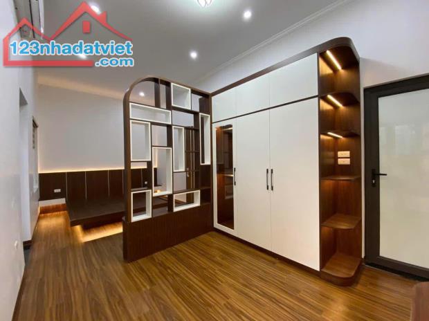 Bán nhà 40m², 3tầng 3 ngủ khép kín phố Đội Cấn, Ba Đình, 5.3 tỷ - 2