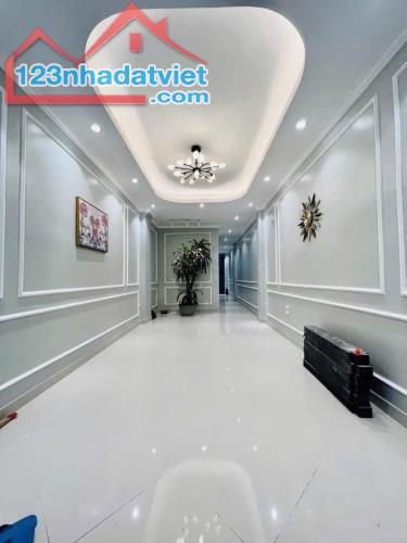 ⚜️Bán Nhà Dòng Tiền Kinh Doanh Tây Sơn 40 M2 3T MT 10M, Chỉ 14 Tỷ Lô Góc Ngõ Nông Gần - 1