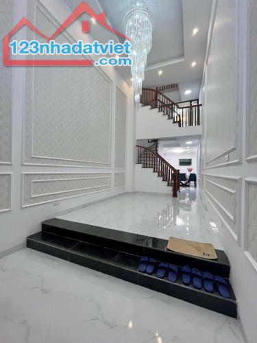 Thanh Nhàn - nhà vừa hoàn thiện , hiện đại , dt 50M giá 9.6 tỷ SĐCC