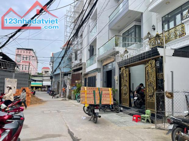 Lô đất nằm gần chợ đường 339, Phường Phước long B, Tp. Thủ đức 80m2 - 1