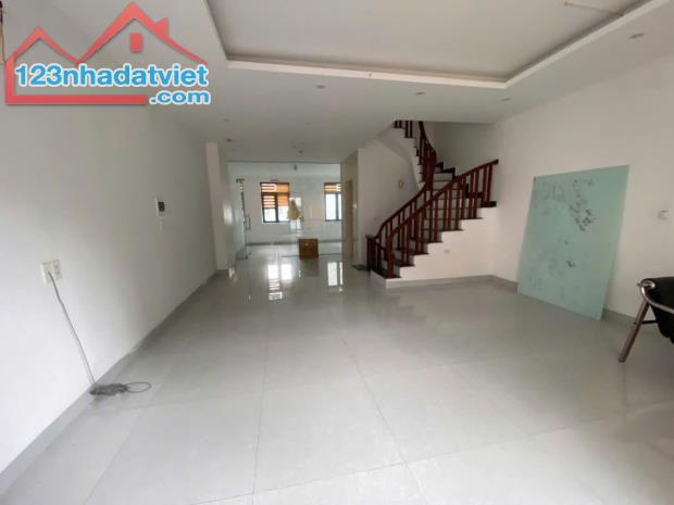 Bán nhà mặt phố Trịnh Văn Bô, 100m2, 6 tầng, thang máy, hoàn thiện đẹp, kinh doanh đỉnh