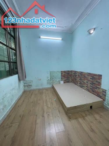 WBOZEO 🏡 Nhà 4 Tầng Phố 8/3, Mặt Tiền Đẹp, Ngõ Thoáng, Giá Chỉ 4.05 Tỷ - 6