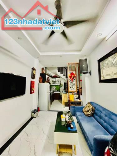 WIE5ZR 🏠 Nhà Minh Khai, 5 Tầng, Nhà Mới Đẹp, Ở Ngay, Giá Chỉ 5.4 Tỷ - 2