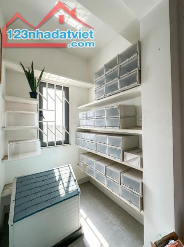 NHÀ LÊ VĂN DUYỆT – HẺM THÔNG 8M - XE TẢI QUAY ĐẦU  – GIÁP Q.1 - 62M² - 5 TẦNG – CHỈ 9.5 TỶ - 2