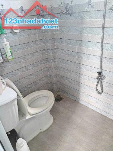 Chủ Cần Tiền Ăn Tết Bán Nhà Phường Tân Thuận Đông, Quận 7, 28,8m2, 2 Tầng,Nhỉnh 2 Tỷ - 4