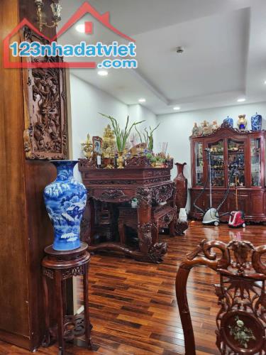 Chính chủ bán nhanh căn 2PN, tòa L4, diện tích 73m2 bao phí giá: 4.3 tỷ Le Grand Jardin Sà - 2