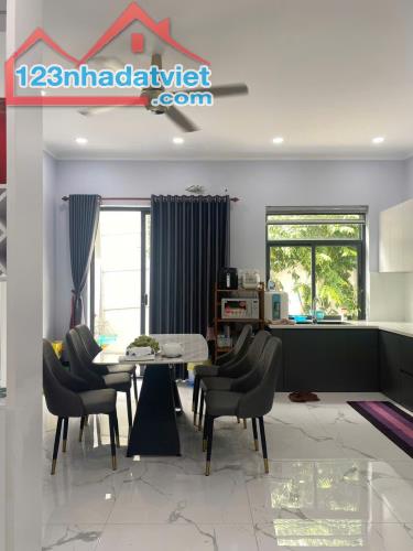 Cho Thuê Nhà Nguyên Căn KDC Thăng Long Home Hưng Phú, 1 trệt 2 lầu, 3 phòng ngủ, 3 - 1