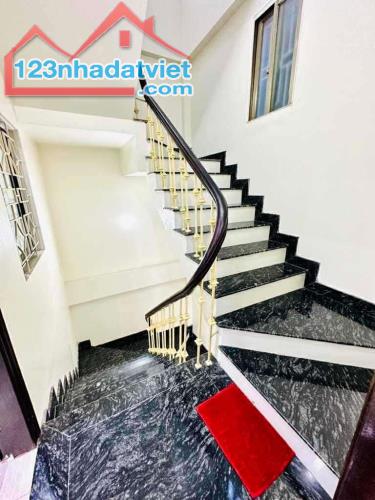 BẠCH ĐẰNG, HAI BÀ TRƯNG - DT 60M2, MẶT TIỀN 6M - CÁCH PHỐ 20M - LÔ GÓC - 3