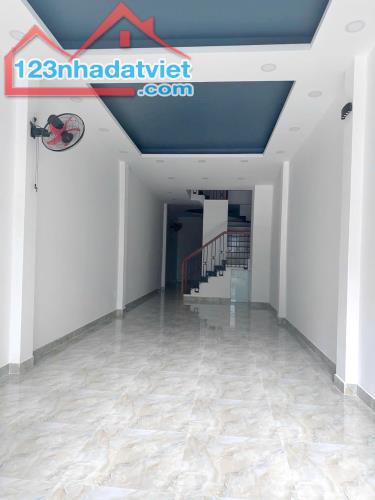 Mặt tiền 2 lầu/ST Âu Dương Lân P2Q8 -  Giá : 14.5 Tỷ