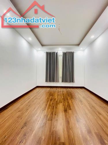 Định Công Thượng - Dân xây - Gần ô tô - 40m2 - 4 tầng - 3 ngủ 5,6 tỷ - 3