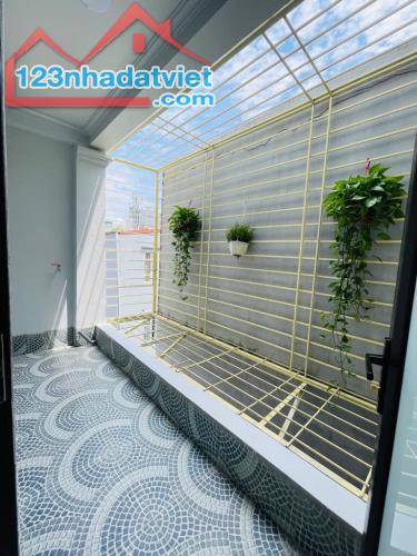 Định Công Thượng - Dân xây - Gần ô tô - 40m2 - 4 tầng - 3 ngủ 5,6 tỷ - 4