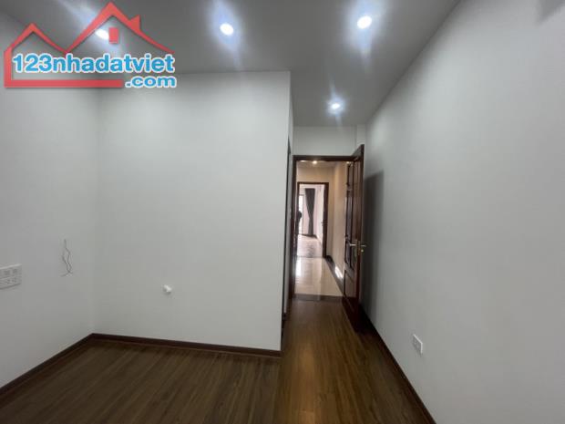 Bán nhà Hoàng Hoa Thám, Ba Đình. 48m2, 5 tầng, TM, MT 4m, Giá 11 tỷ   NHÀ MỚI THANG MÁY - 1