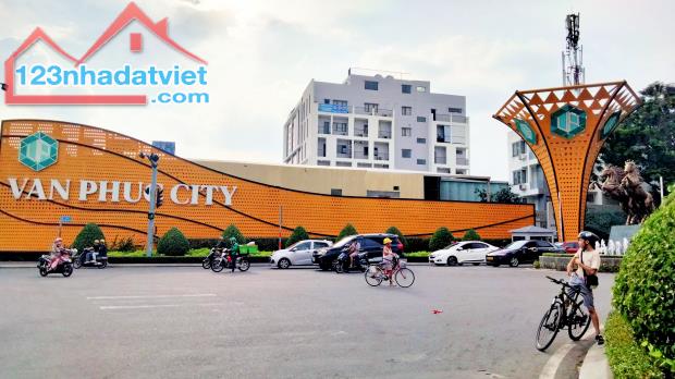 NGAY KỀ VẠN PHÚC CITY 70m2 x 2 TẦNG BTCT NGANG 5,3M CHỈ 5 tỷ hơn có thương lượng - 5