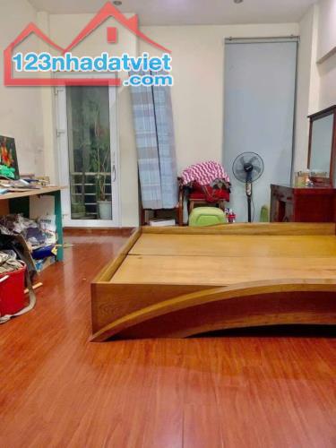 Cần bán nhà mặt phố tây sơn Đống Đa 78m2 giá 23 tỷ vỉa hè ô tô tránh, kinh doanh - 5