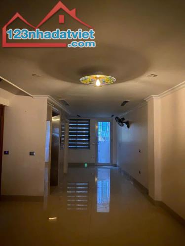 Bán Nhà Chính Chủ Mặt Phố Nhật Chiêu Tây Hồ 108m2 Ô Tô Kinh Doanh