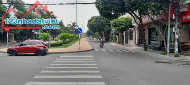 Nhà MT Nguyễn Thế Truyện, Tân Sơn Nhì, Tân Phú Dt 4 * 18m, 4 Tầng, Chỉ 13 tỷ 8