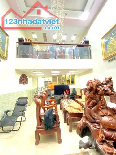 BÁN NHÀ HẺM Ô TÔ P15 TÂN BÌNH- GẦN 100M, THÔNG, 4 TẦNG, 5PN, 8.X TỶ