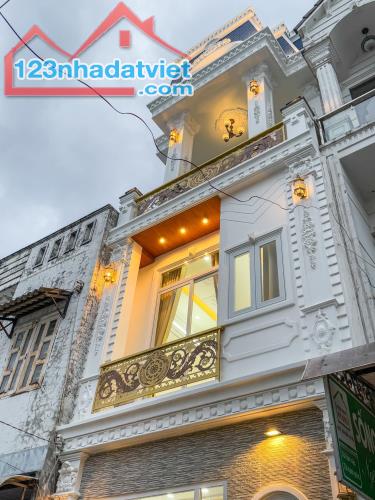 NHÀ TRỆT 2 LẦU TRỤC CHÍNH HẺM TỔ 11 - VỪA Ở VỪA KINH DOANH