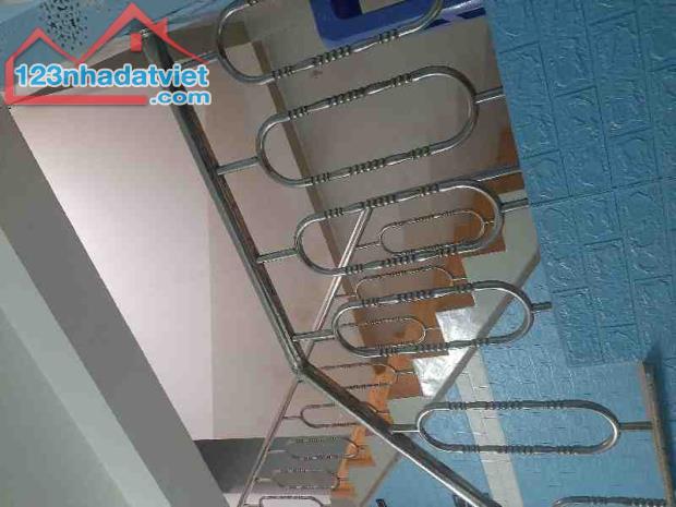 Nhà 2 tầng 92m2 ngang 4.6x20m mặt tiền đường Huỳnh Tấn Phát Tân Phú Quận 7, khu vực sầm - 2