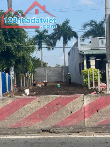Nền thổ cư mặt tiền quốc lộ 1A xã Nhị Thành, Thủ Thừa, Long An dt 286m2 giá 4,5 tỷ