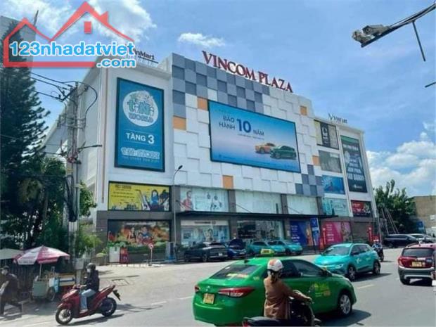 GẦN VINCOM LÊ VĂN VIỆT, HẺM Ô TÔ THÔNG TỨ HƯỚNG, 130M2