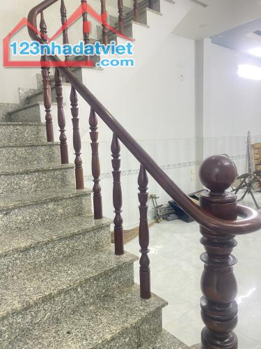 NHÀ CHƯA QUA  ĐẦU TƯ - NGUYỄN VĂN KHỐI - GÒ VẤP - 4 TẦNG - 70M2 -  HẺM XE HƠI - 1 PHÚT RA - 3