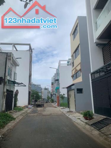 [275] SÁT KÊNH THAM LƯƠNG, BÌNH TÂN,  2 TẦNG, ĐƯỜNG 5m,  4.5 x 14, NHỈNH NHẸ xíu  4🧄 - 2