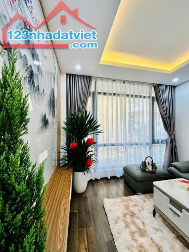 Phố Giang Văn Minh - Ba Đình - diện tích 37m² - nhà 7 tầng - mặt tiền 3.8m - giá 15.2 tỷ s - 4