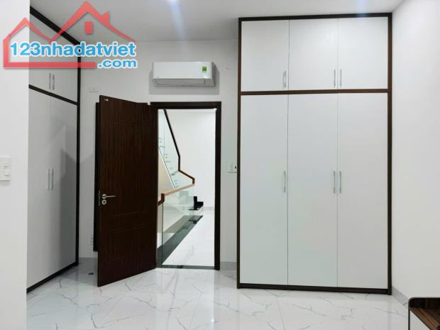 Bán nhà 3 tầng mặt tiền đường Trần Kim Xuyến, Hòa Xuân, Cẩm Lệ giá chỉ 6,25 tỷ - 2