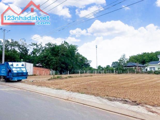 BÁN NHANH 1.060M2 ĐẤT SỔ HỒNG, NGAY KCN, GẦN TRƯỜNG TIỆN XÂY TRỌ. GIÁ 160 TRIỆU