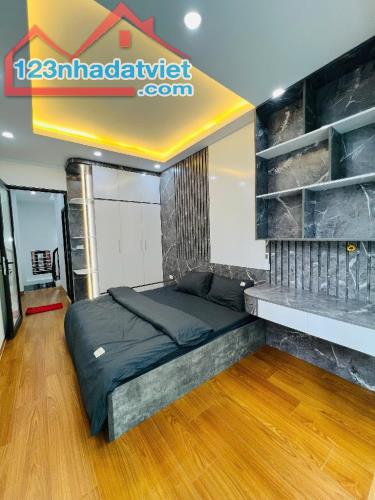 💥Nhà Đẹp Cự Lộc, Hàng Xóm RoyalCity, Lô Góc, Full Nội Thất Hiện Đại, DT 32m2, 4 Tầng - 3