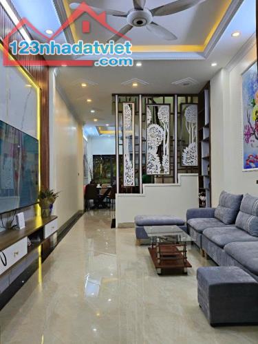 Bán nhà 5 tầng 7 phòng, 50m² Nguyễn An Ninh, Tương Mai, 9.2 tỷ, sổ đỏ