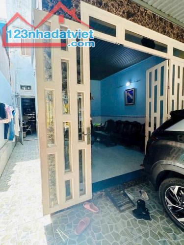 Bán gấp căn nhà cấp 4 ở Bà Điểm Hóc Môn 6x15 93m2 750 TRIỆU, SỔ HỒNG RIÊNG - 2