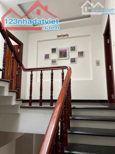 Nhà Mặt Tiền 4 Tầng - Khu TÊN LỬA - 90M2 - Hoàn Công Đủ - 3