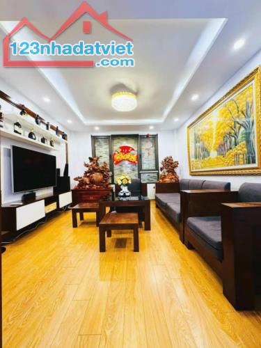 Bán Nhà Khương Hạ 35m 5T MT4m 7.8tỷ Ở Ngay Ô Tô Hiếm