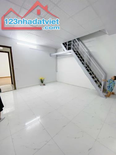 BÁN NHÀ mặt phố Hoàng Văn Thái, 73mx3T, KD bất chấp, chỉ 23 tỷ. - 4