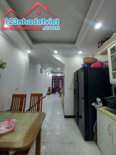 Bán nhà Hà Trì, Hà Đông. 36m2, 2 mặt thoáng. Giá 5.6 tỷ - 4