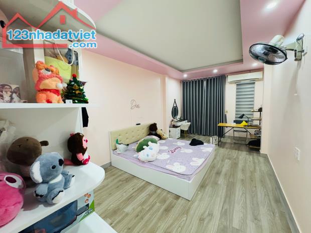 🏡 ĐỘC QUYỀN NHÀ PHỐ CỔ NGUYỄN DU – VỊ TRÍ VÀNG, GIÁ TRỊ VƯỢT THỜI GIAN! - 4