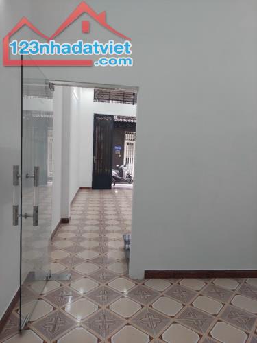 Nhà trống giao ngay hẻm Phú Thọ Hòa 52m² chỉ 5.95 tỷ - 1